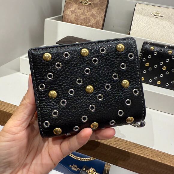 Coach Snap Wallet With Rivets CCL78 Black - Picture 3 of 6